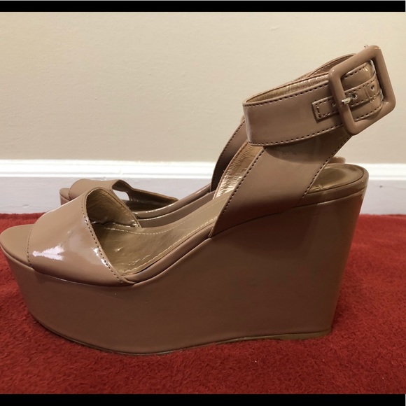 bcbg wedges
